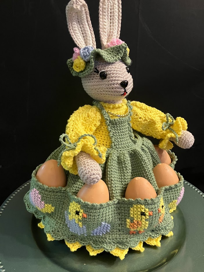 crochet-bunny-egg-holder
